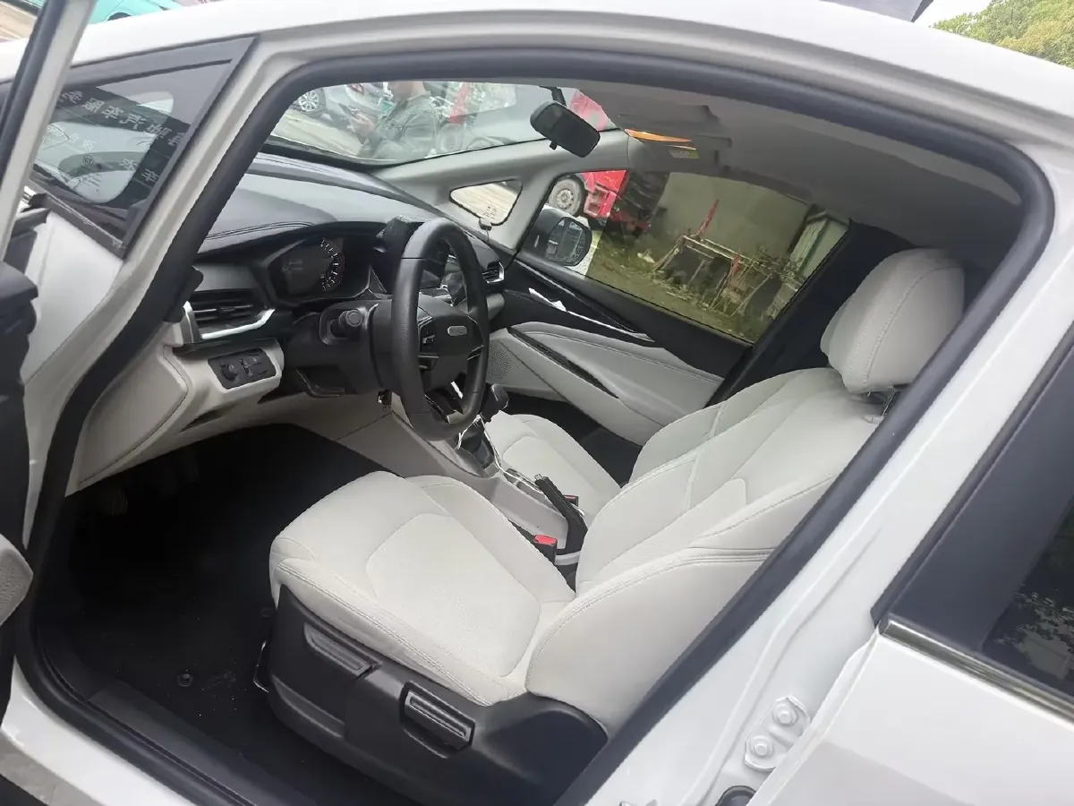 2023 MAXUS G50 1.5T 181HP L4 6MT,autocango,china used car exporter,china ev exporter,chinese used car exporter,chinese used ev exporter