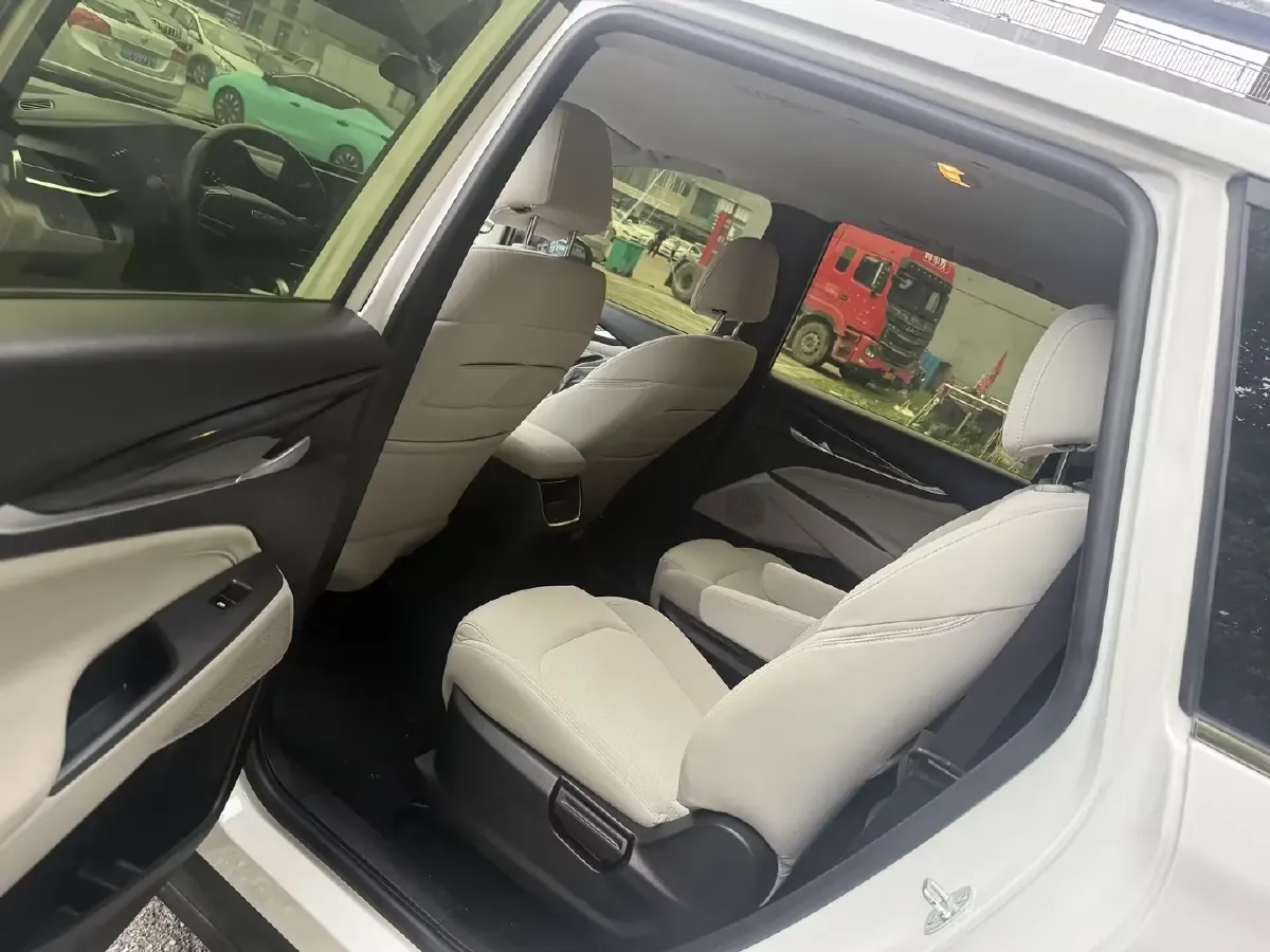 2023 MAXUS G50 1.5T 181HP L4 6MT,autocango,china used car exporter,china ev exporter,chinese used car exporter,chinese used ev exporter