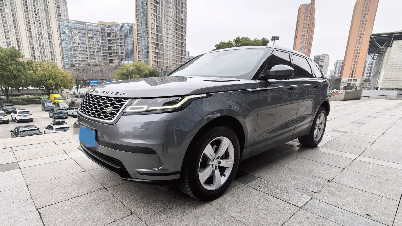 2018 Land Rover Range Rover Velar 2.0T 250HP L4 8AT,autocango,china used car exporter,china ev exporter,chinese used car exporter,chinese used ev exporter