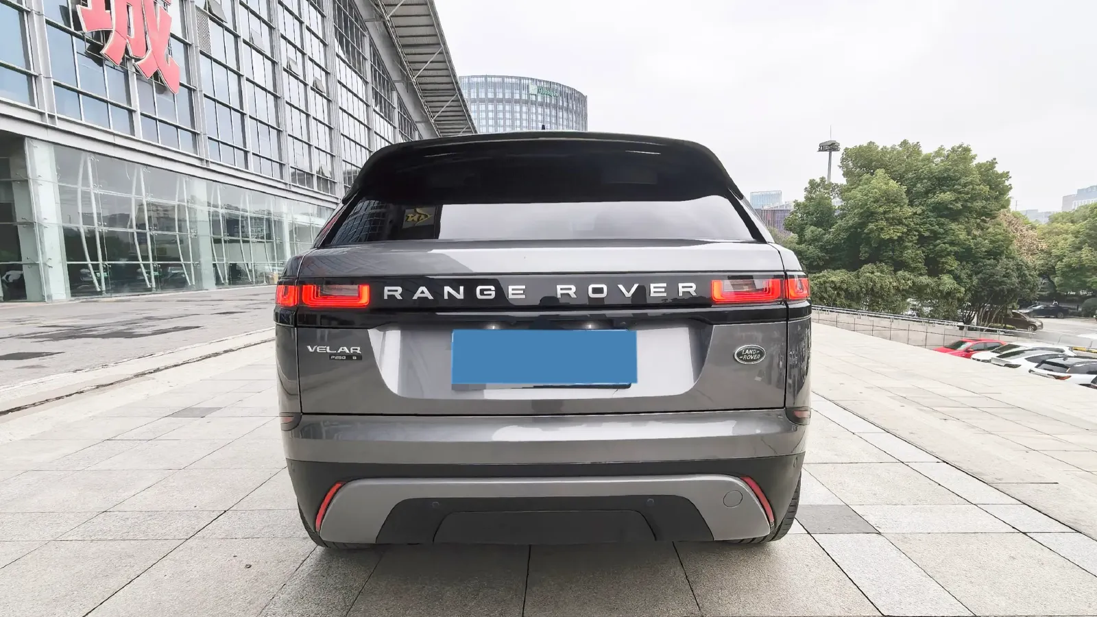 2018 Land Rover Range Rover Velar 2.0T 250HP L4 8AT,autocango,china used car exporter,china ev exporter,chinese used car exporter,chinese used ev exporter