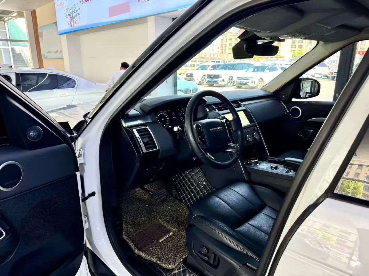 2020 Land Rover Discovery 3.0T 340HP V6 8AT,autocango,china used car exporter,china ev exporter,chinese used car exporter,chinese used ev exporter