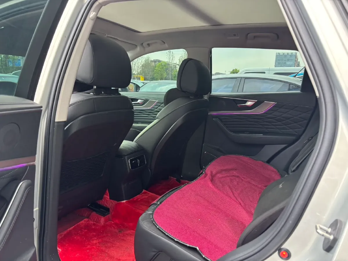 2022 HongQi HS5 2.0T 224HP L4 6AT,autocango,china used car exporter,china ev exporter,chinese used car exporter,chinese used ev exporter