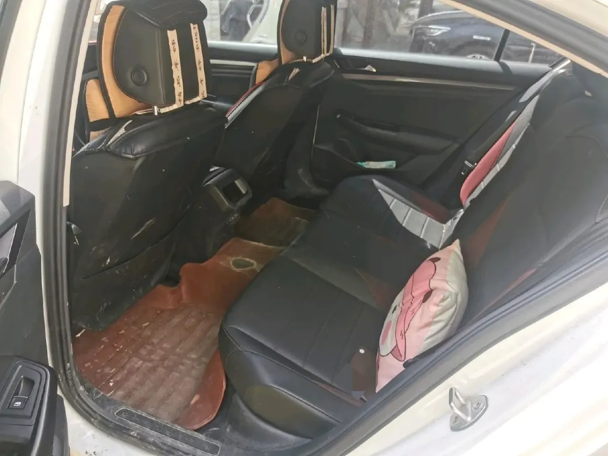 2019 Bestune T77 1.2T 143HP L4 7DCT,autocango,china used car exporter,china ev exporter,chinese used car exporter,chinese used ev exporter