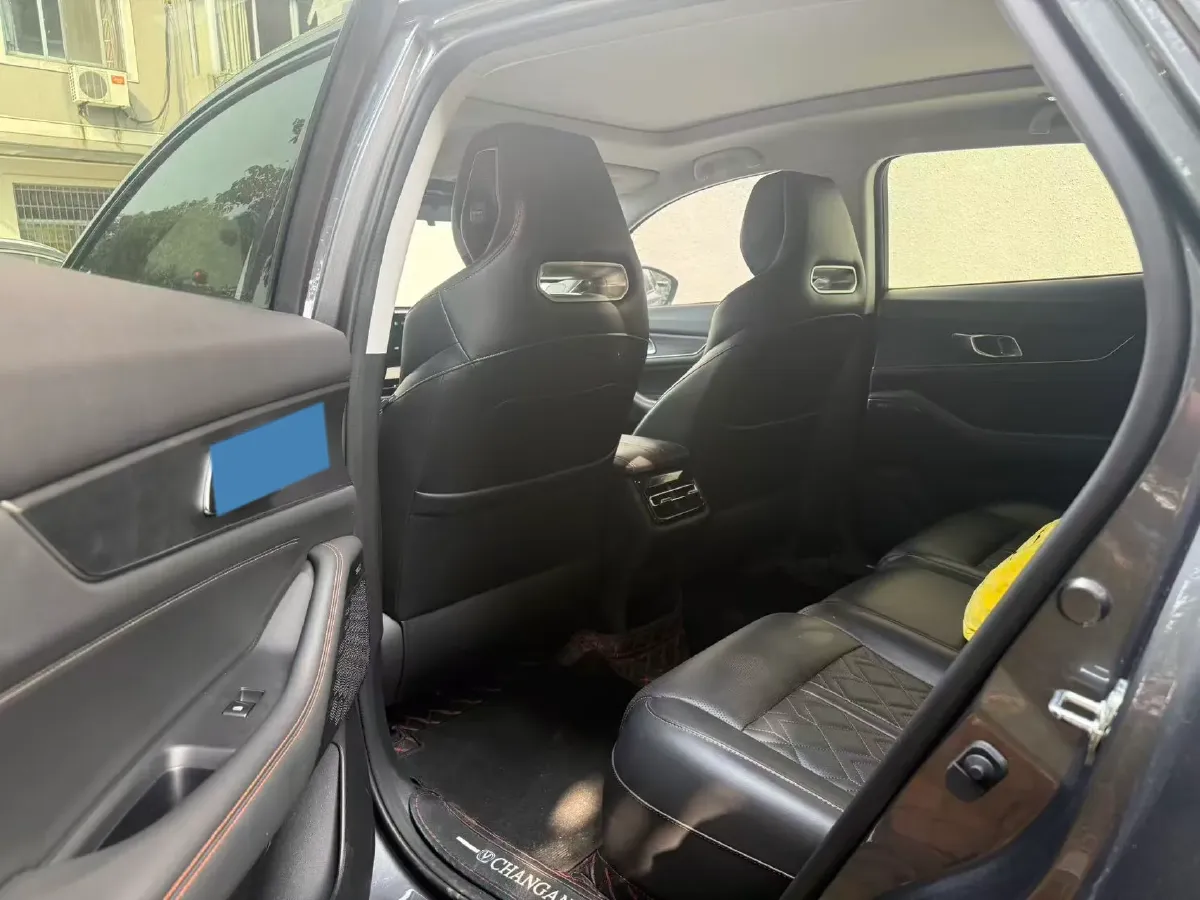 2021 ChangAn UNI-K 2.0T 233HP L4 8AT,autocango,china used car exporter,china ev exporter,chinese used car exporter,chinese used ev exporter