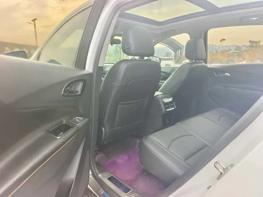 2018 Chevrolet Equinox 1.5T 180HP L4 6AT,autocango,china used car exporter,china ev exporter,chinese used car exporter,chinese used ev exporter