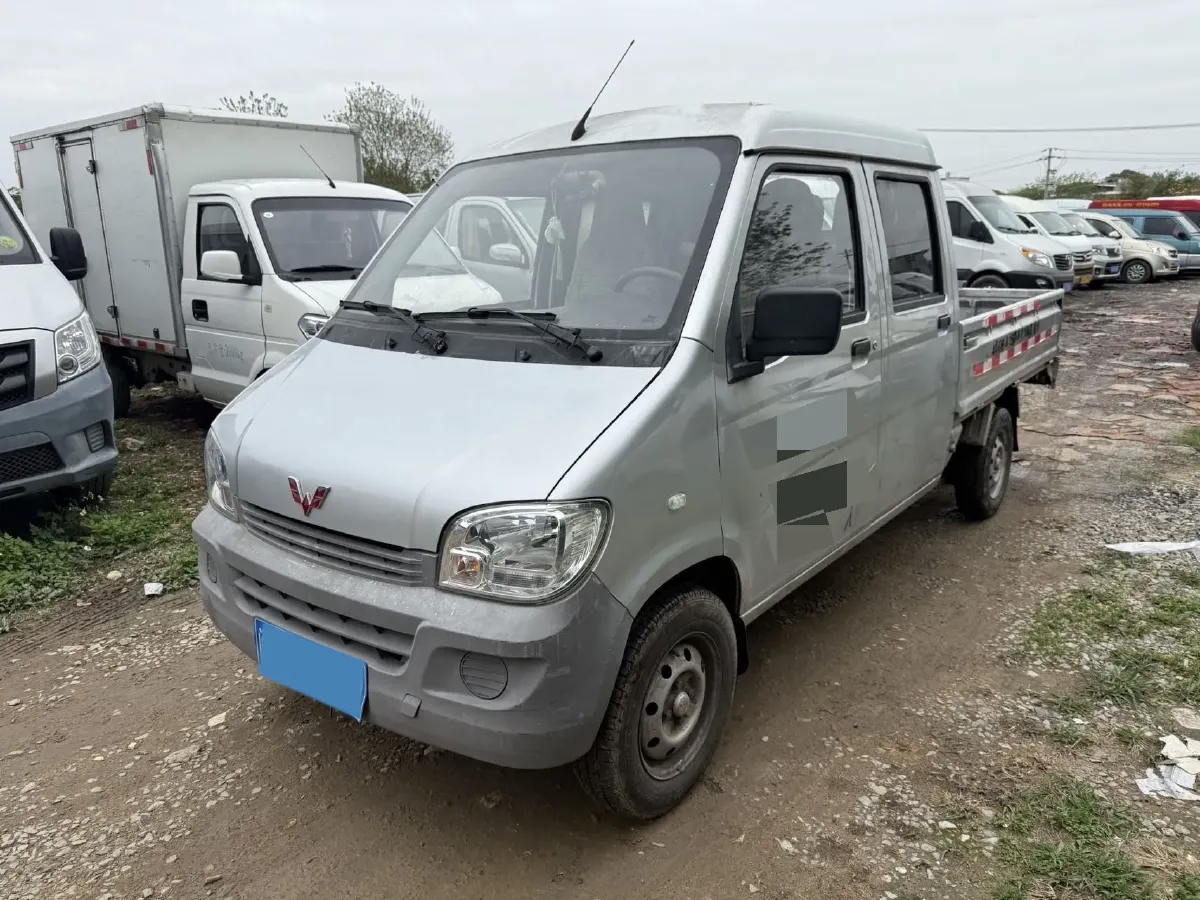 2019 WuLing RongGuang Mini Truck 1.5L 107HP L4 5MT,autocango,china used car exporter,china ev exporter,chinese used car exporter,chinese used ev exporter