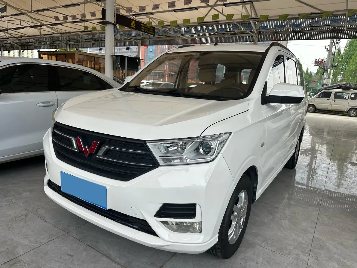2019 WuLing HongGuang 1.5L 99HP L4 6MT,autocango,china used car exporter,china ev exporter,chinese used car exporter,chinese used ev exporter