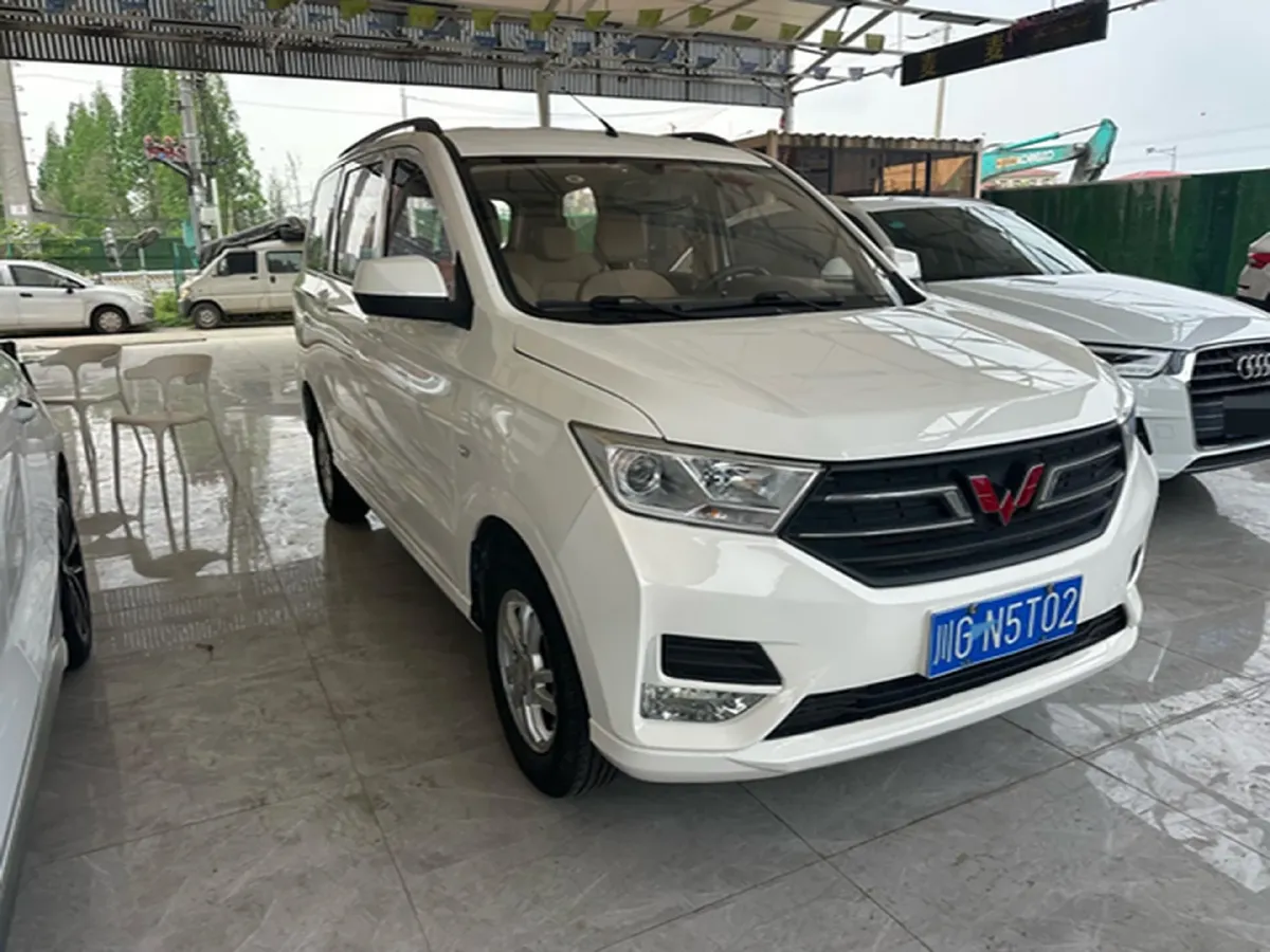 2019 WuLing HongGuang 1.5L 99HP L4 6MT,autocango,china used car exporter,china ev exporter,chinese used car exporter,chinese used ev exporter