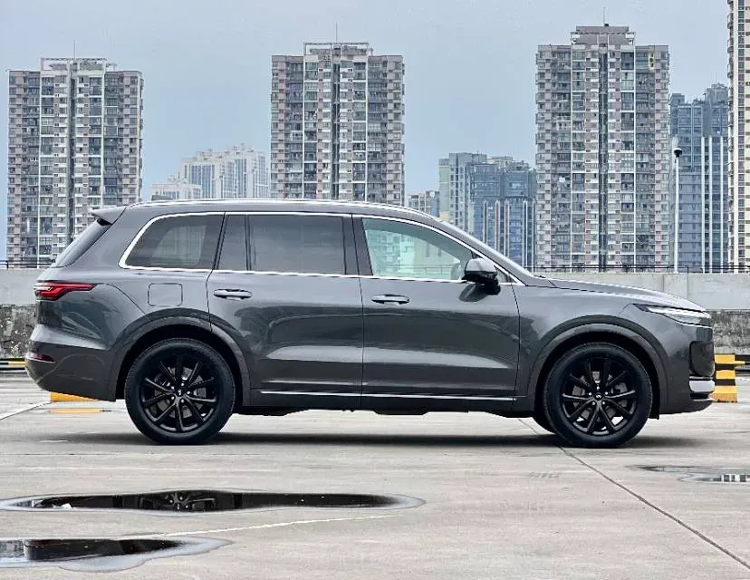 2021 Li ONE Range Extended 131HP REEV 40.5KWH,autocango,china used car exporter,china ev exporter,chinese used car exporter,chinese used ev exporter