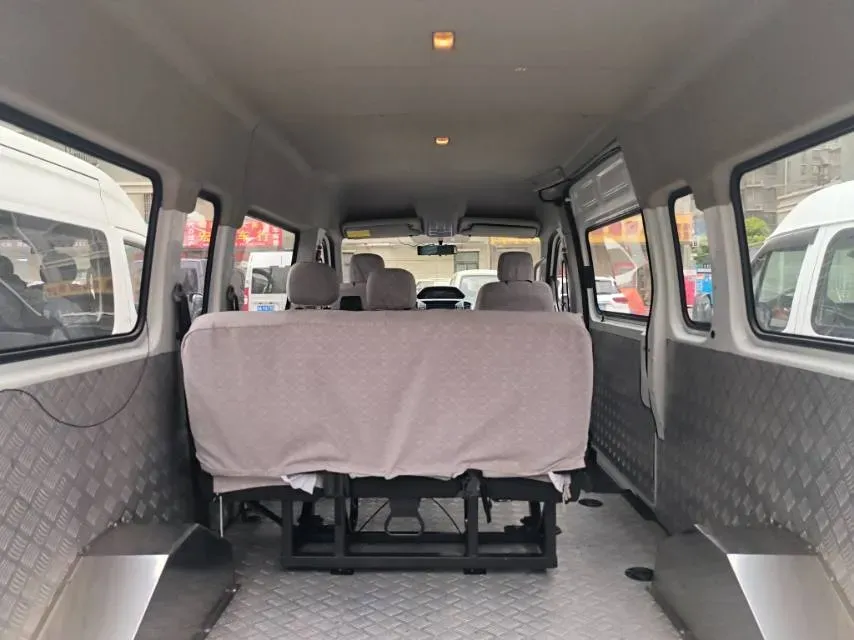 2020 MAXUS XinTu V80 2.5T 136HP L4 6MT,autocango,china used car exporter,china ev exporter,chinese used car exporter,chinese used ev exporter