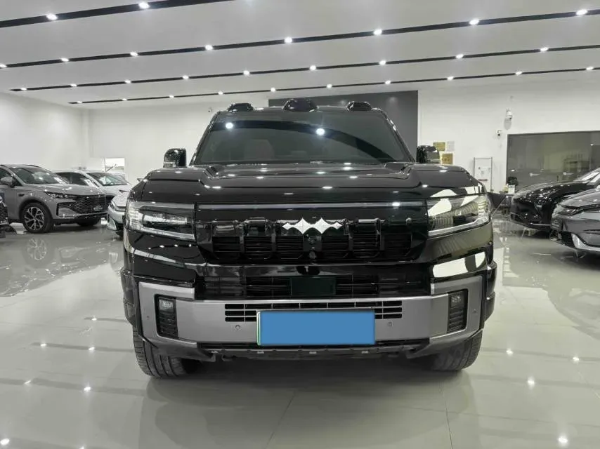 2025 FangChengBao Bao 8 2.0T 245HP L4 E-CVT PHEV 36.8KWH,autocango,china used car exporter,china ev exporter,chinese used car exporter,chinese used ev exporter