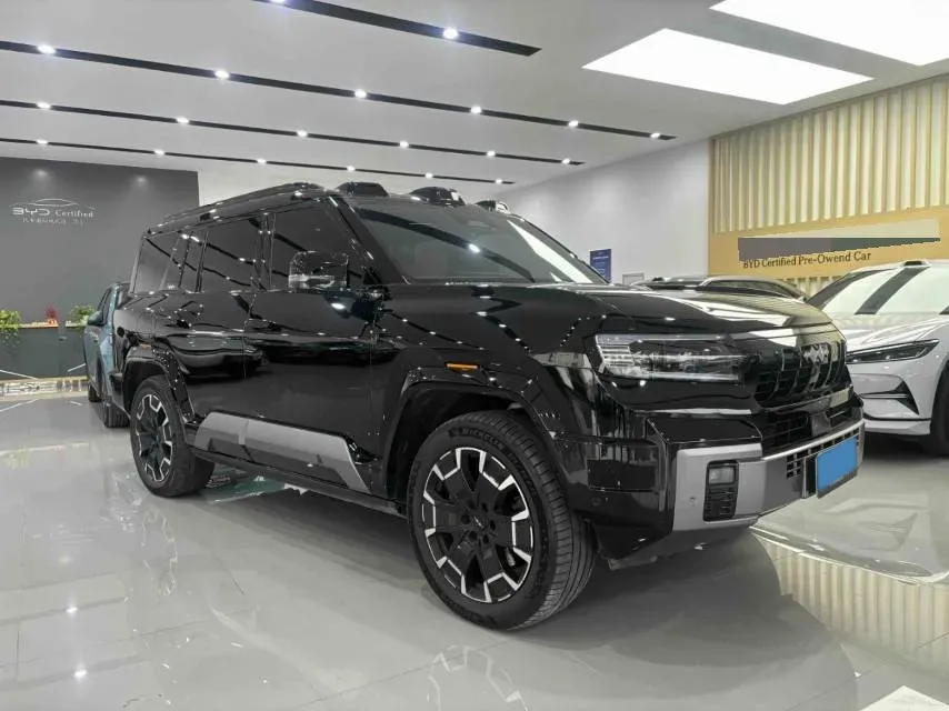 2025 FangChengBao Bao 8 2.0T 245HP L4 E-CVT PHEV 36.8KWH,autocango,china used car exporter,china ev exporter,chinese used car exporter,chinese used ev exporter