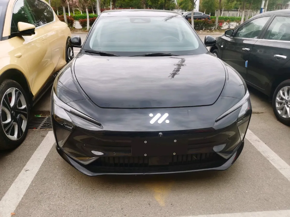 2024 IM L7 BEV 90KWH,autocango,china used car exporter,china ev exporter,chinese used car exporter,chinese used ev exporter