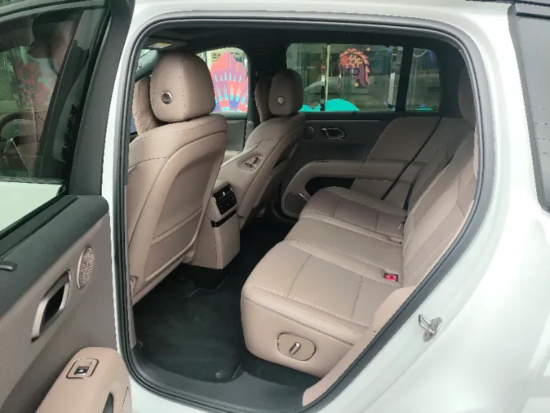 2025 Li i6 BEV,autocango,china used car exporter,china ev exporter,chinese used car exporter,chinese used ev exporter