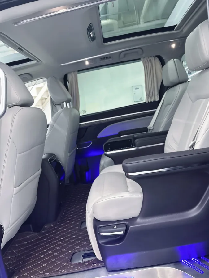 2021 GAC Trumpchi M8 2.0T 252HP L4 8AT,autocango,china used car exporter,china ev exporter,chinese used car exporter,chinese used ev exporter