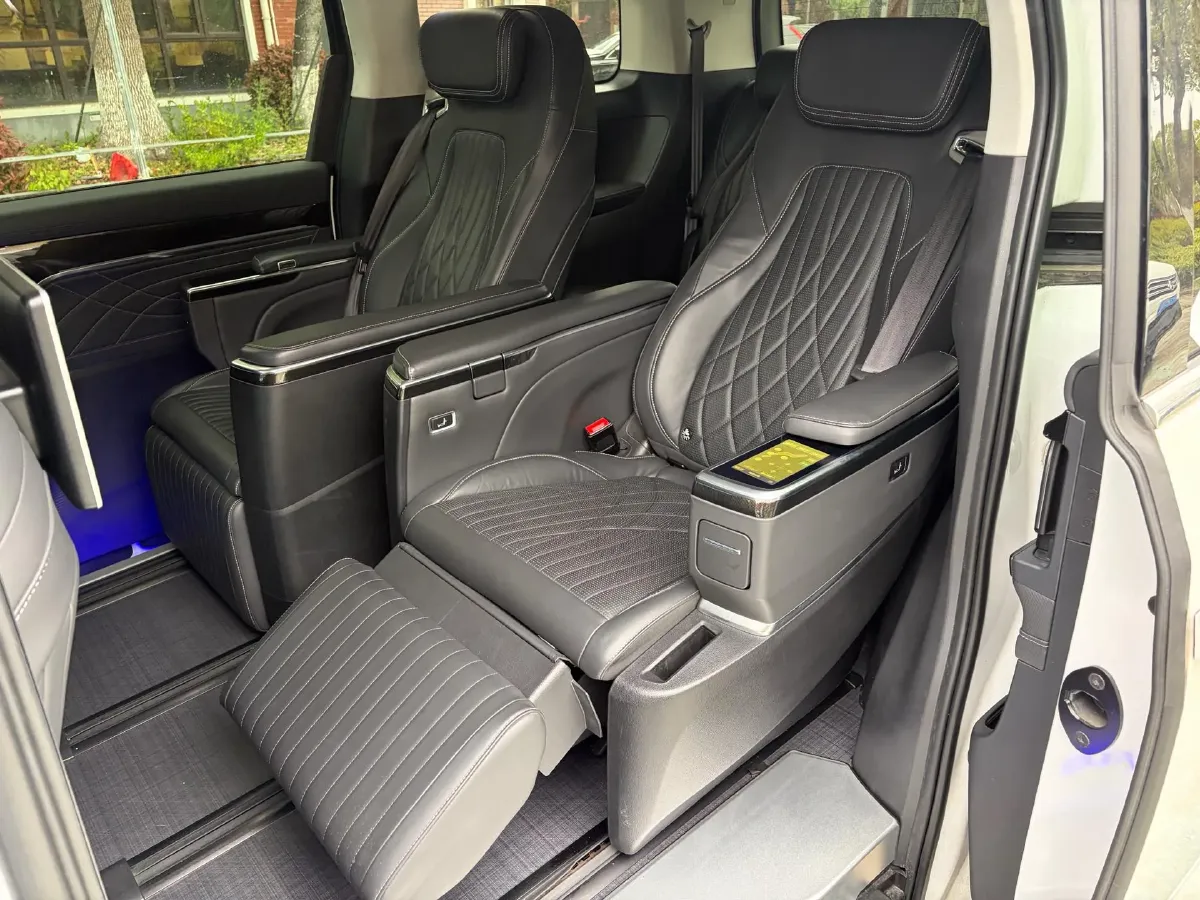 2022 MAXUS G90 2.0T 234HP L4 8AT,autocango,china used car exporter,china ev exporter,chinese used car exporter,chinese used ev exporter