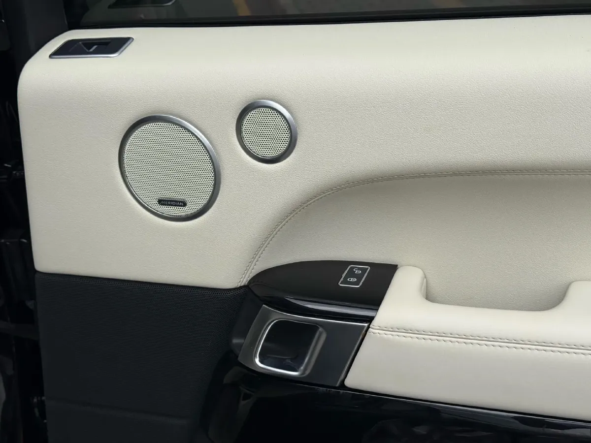 2017 Land Rover Range Rover 3.0T 340HP V6 8AT,autocango,china used car exporter,china ev exporter,chinese used car exporter,chinese used ev exporter