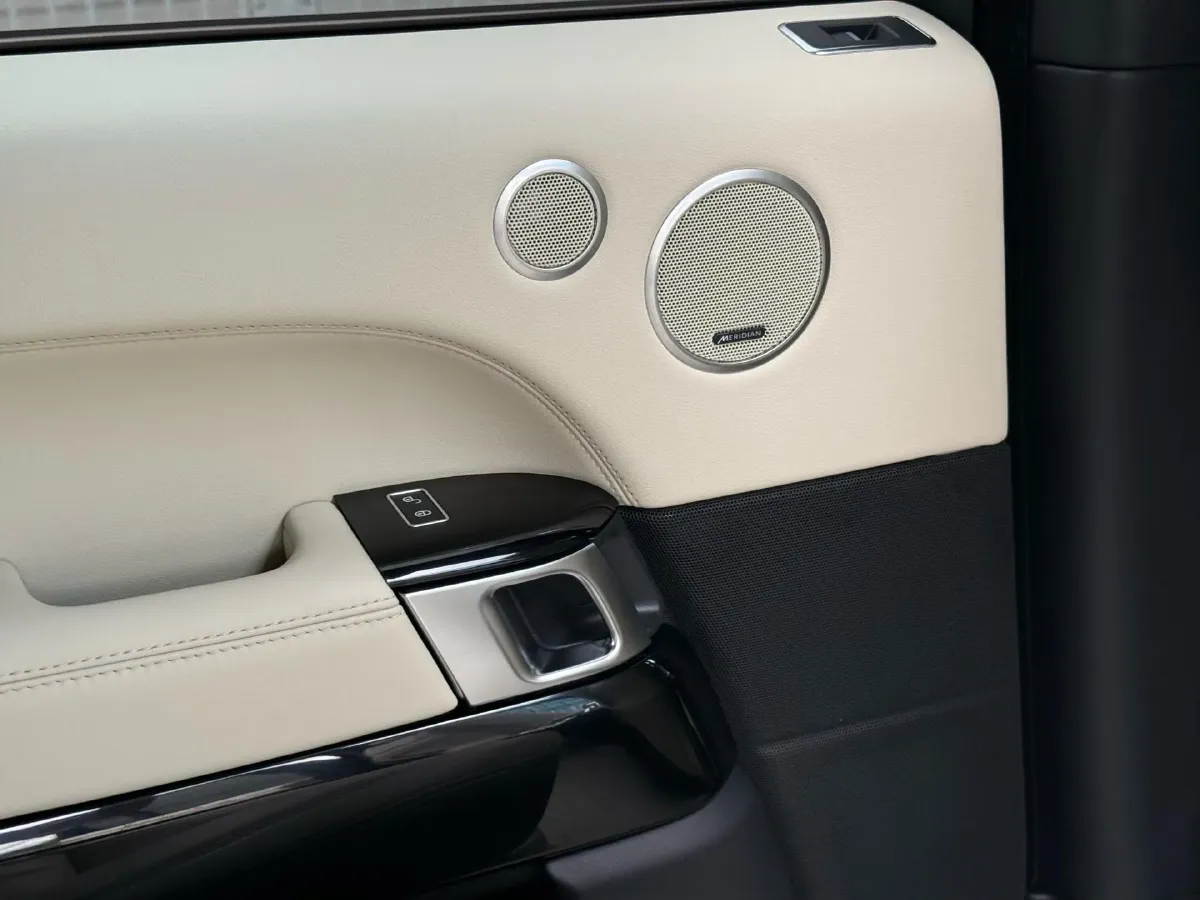 2017 Land Rover Range Rover 3.0T 340HP V6 8AT,autocango,china used car exporter,china ev exporter,chinese used car exporter,chinese used ev exporter