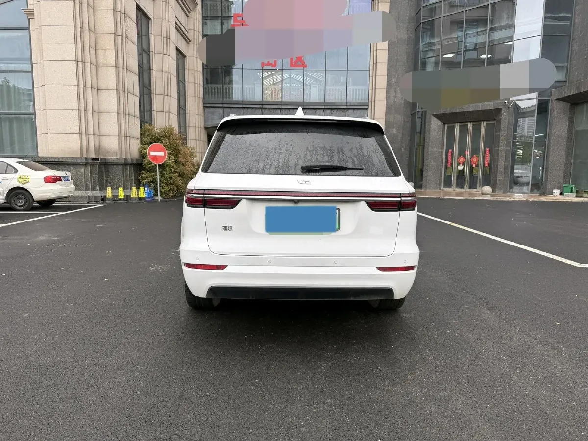 2021 Li ONE Range Extended 131HP REEV 40.5KWH,autocango,china used car exporter,china ev exporter,chinese used car exporter,chinese used ev exporter
