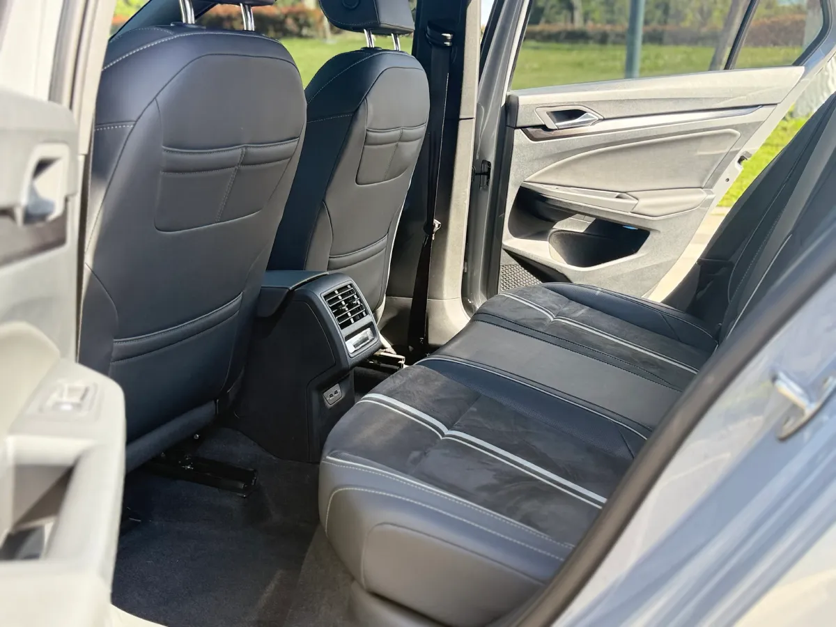 2021 Volkswagen Golf 1.4T 150HP L4 7DCT,autocango,china used car exporter,china ev exporter,chinese used car exporter,chinese used ev exporter