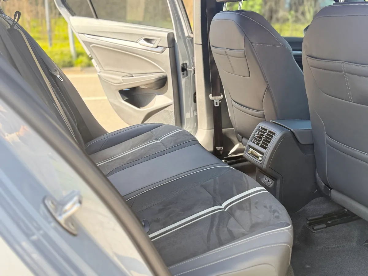 2021 Volkswagen Golf 1.4T 150HP L4 7DCT,autocango,china used car exporter,china ev exporter,chinese used car exporter,chinese used ev exporter