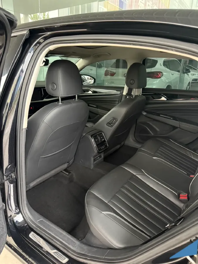 2023 Volkswagen Passat 2.0T 186HP L4 7DCT,autocango,china used car exporter,china ev exporter,chinese used car exporter,chinese used ev exporter