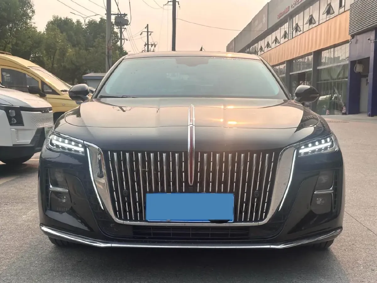 2024 HongQi H5 1.5T 169HP L4 7DCT,autocango,china used car exporter,china ev exporter,chinese used car exporter,chinese used ev exporter