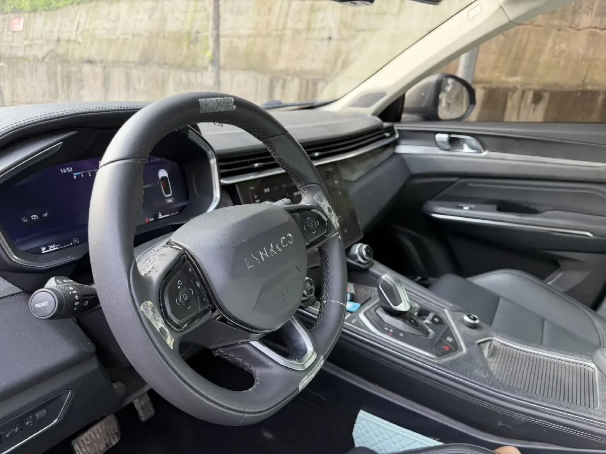 2021 LYNK&CO 01 2.0T 218HP L4 8AT,autocango,china used car exporter,china ev exporter,chinese used car exporter,chinese used ev exporter