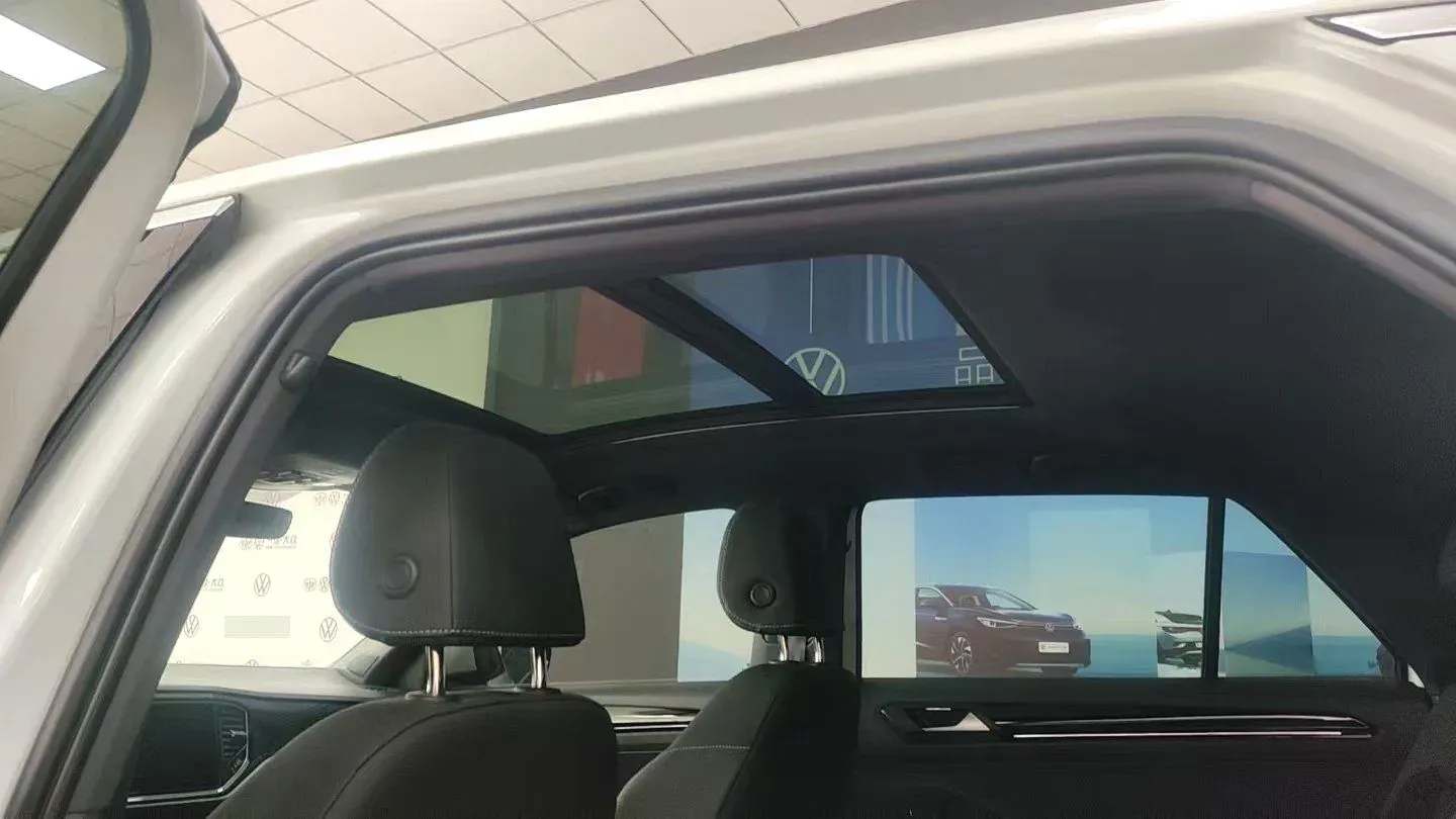 2021 Volkswagen T-Roc 1.4T 150HP L4 7DCT,autocango,china used car exporter,china ev exporter,chinese used car exporter,chinese used ev exporter