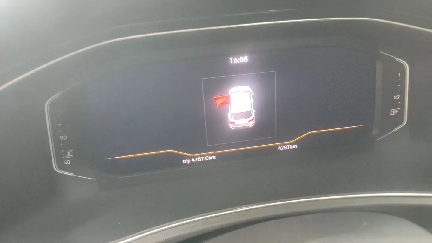 2021 Volkswagen T-Roc 1.4T 150HP L4 7DCT,autocango,china used car exporter,china ev exporter,chinese used car exporter,chinese used ev exporter