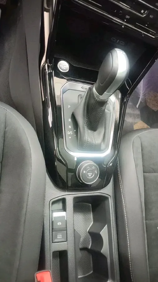 2021 Volkswagen T-Roc 1.4T 150HP L4 7DCT,autocango,china used car exporter,china ev exporter,chinese used car exporter,chinese used ev exporter