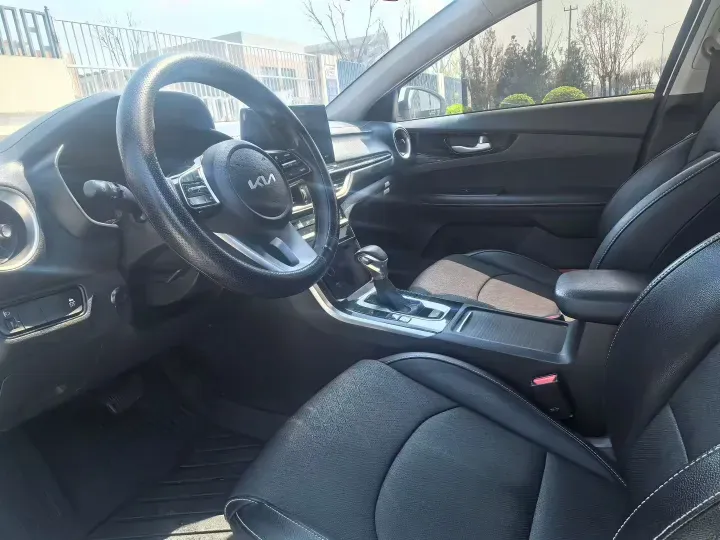 2021 Kia K3 1.5L 115HP L4 CVT,autocango,china used car exporter,china ev exporter,chinese used car exporter,chinese used ev exporter