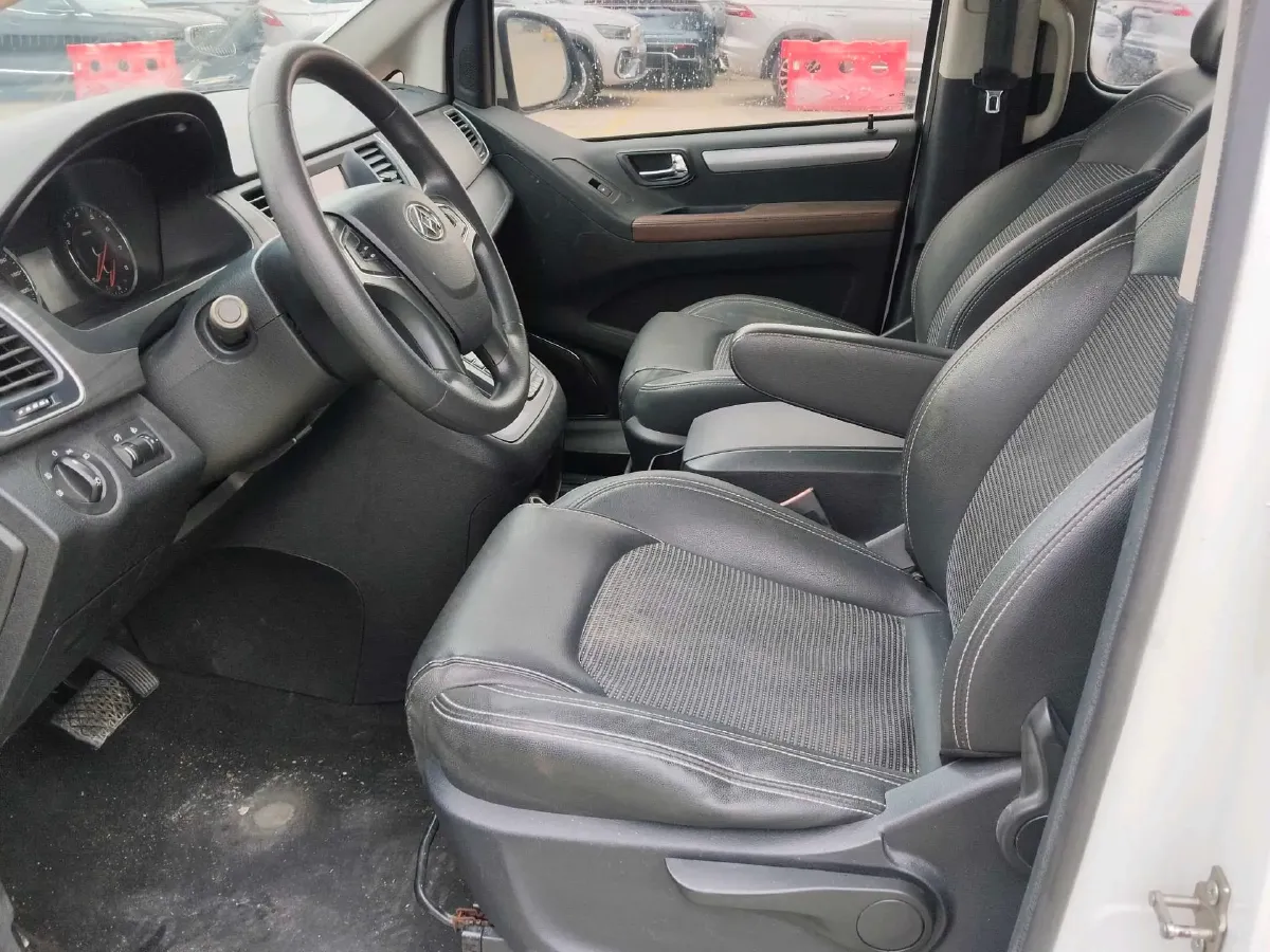 2016 MAXUS G10 2.0T 224HP L4 6AT,autocango,china used car exporter,china ev exporter,chinese used car exporter,chinese used ev exporter