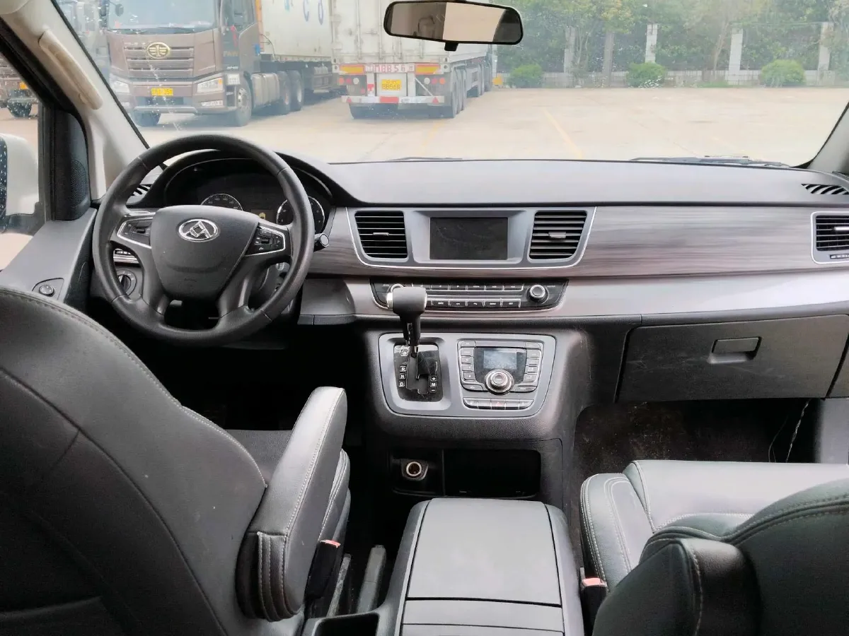 2016 MAXUS G10 2.0T 224HP L4 6AT,autocango,china used car exporter,china ev exporter,chinese used car exporter,chinese used ev exporter