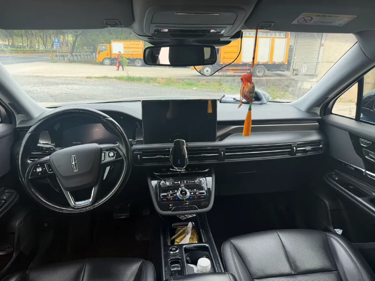 2021 Lincoln Corsair 2.0T 245HP L4 8AT,autocango,china used car exporter,china ev exporter,chinese used car exporter,chinese used ev exporter