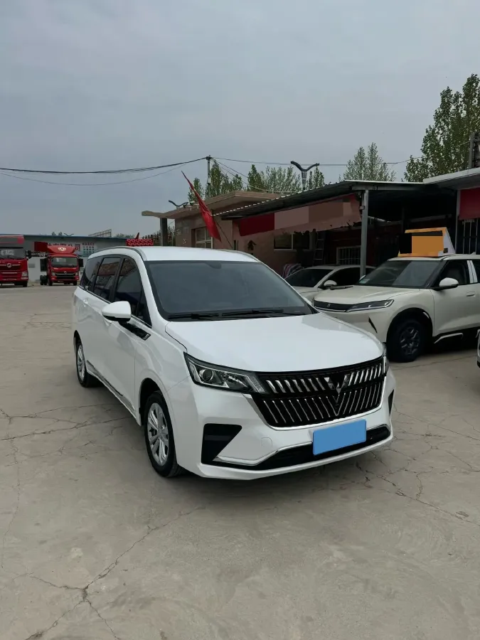 2022 WuLing JiaChen 1.5L 99HP L4 6MT,autocango,china used car exporter,china ev exporter,chinese used car exporter,chinese used ev exporter
