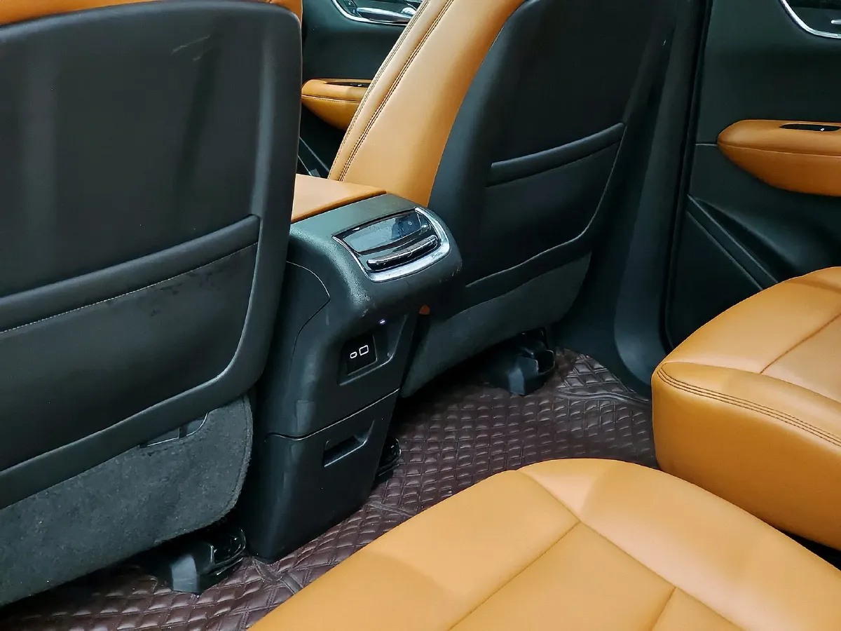 2021 Cadillac XT6 2.0T 237HP L4 9AT,autocango,china used car exporter,china ev exporter,chinese used car exporter,chinese used ev exporter