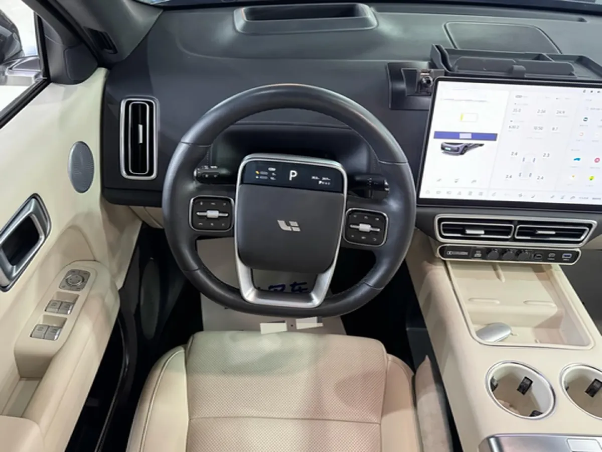 2022 Li L9 Range Extended 154HP REEV 42.6KWH,autocango,china used car exporter,china ev exporter,chinese used car exporter,chinese used ev exporter