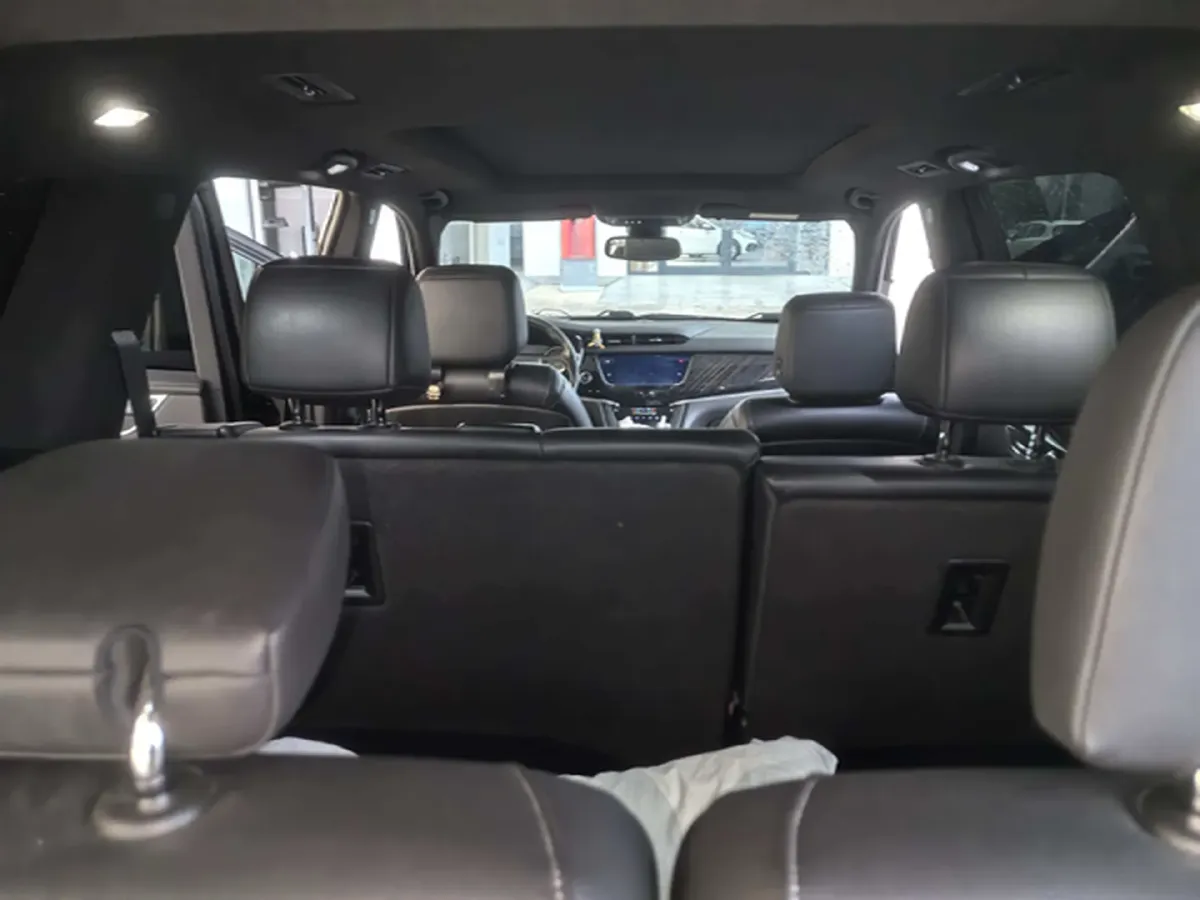 2022 Cadillac XT6 2.0T 237HP L4 9AT,autocango,china used car exporter,china ev exporter,chinese used car exporter,chinese used ev exporter