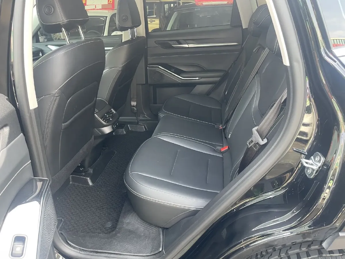 2022 Haval H6 1.5T 184HP L4 7DCT,autocango,china used car exporter,china ev exporter,chinese used car exporter,chinese used ev exporter