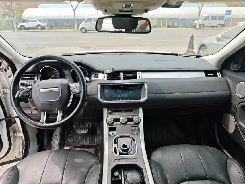 2018 Land Rover Range Rover Evoque 2.0T 241HP L4 9AT,autocango,china used car exporter,china ev exporter,chinese used car exporter,chinese used ev exporter