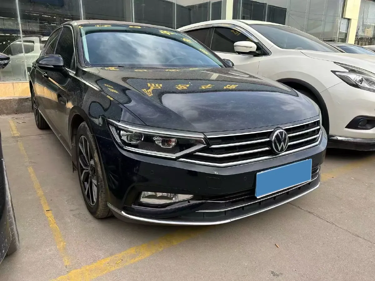 2020 Volkswagen Magotan 2.0T 186HP L4 7DCT,autocango,china used car exporter,china ev exporter,chinese used car exporter,chinese used ev exporter