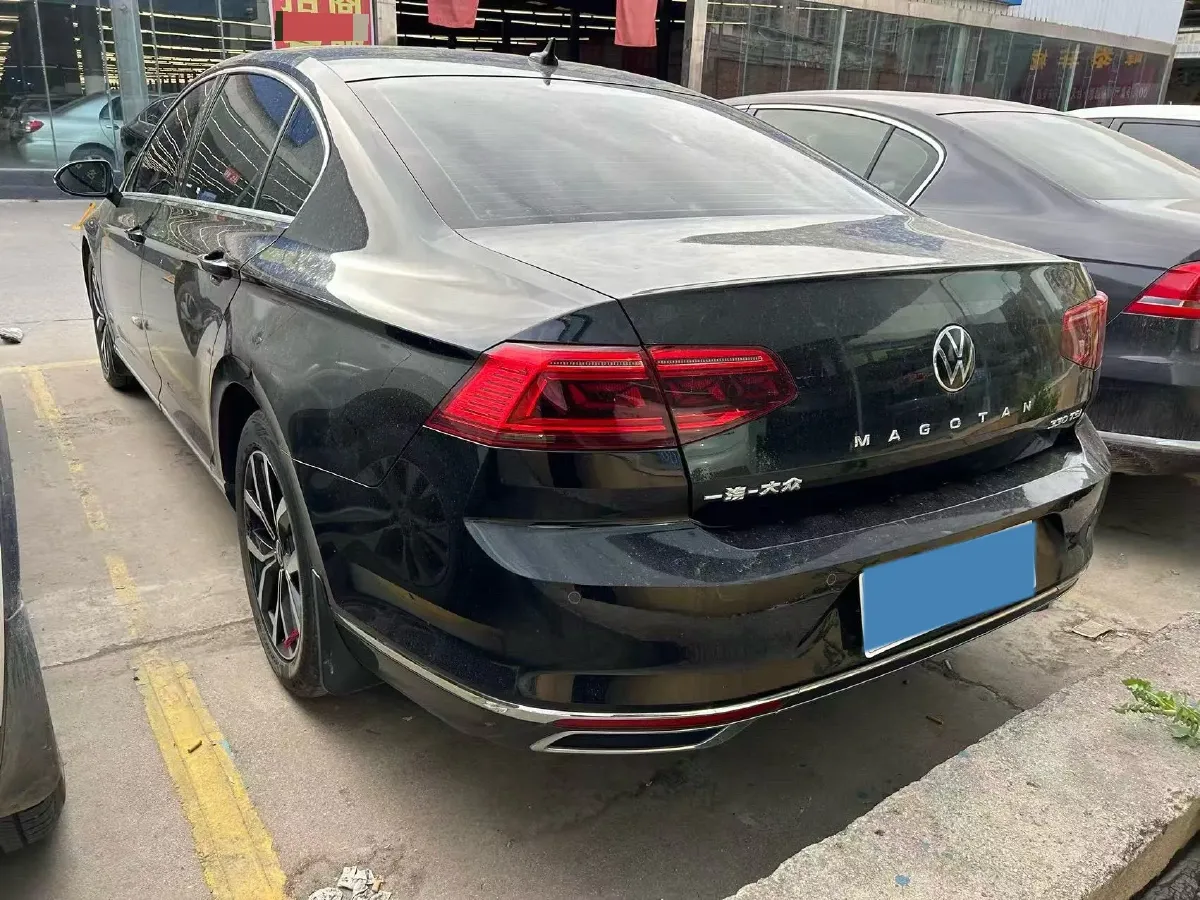 2020 Volkswagen Magotan 2.0T 186HP L4 7DCT,autocango,china used car exporter,china ev exporter,chinese used car exporter,chinese used ev exporter