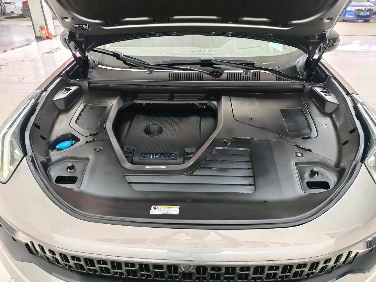 2022 LYNK&CO 05 2.0T 254HP L4 8AT,autocango,china used car exporter,china ev exporter,chinese used car exporter,chinese used ev exporter