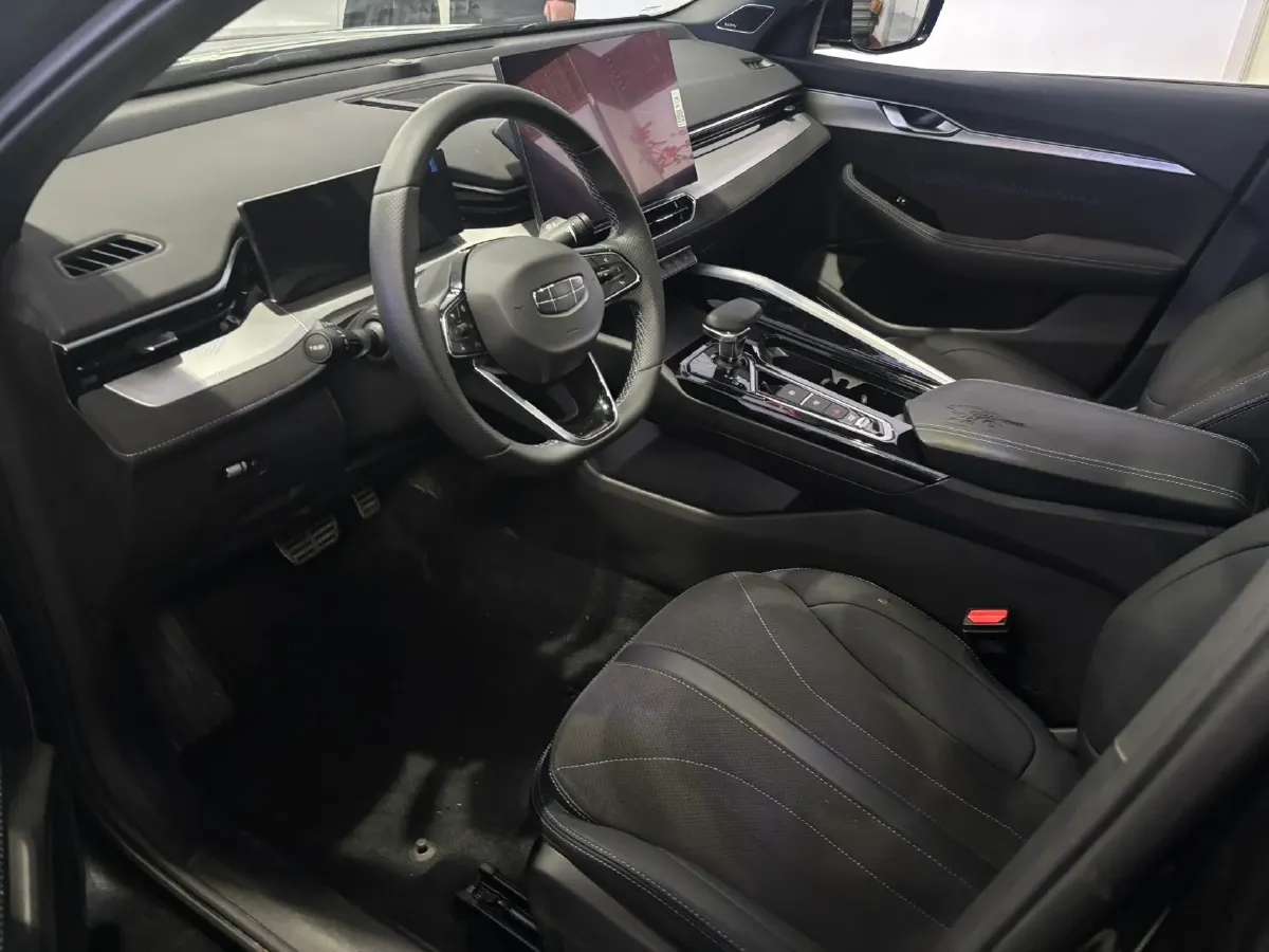 2025 Geely Preface 2.0T 238HP L4 8AT,autocango,china used car exporter,china ev exporter,chinese used car exporter,chinese used ev exporter