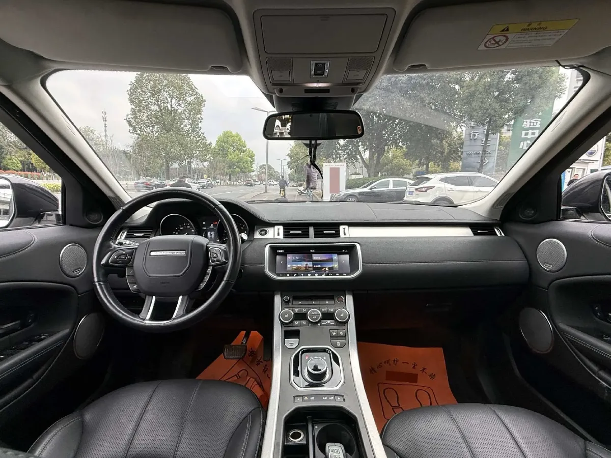 2018 Jaguar F-PACE 2.0T 250HP L4 8AT,autocango,china used car exporter,china ev exporter,chinese used car exporter,chinese used ev exporter