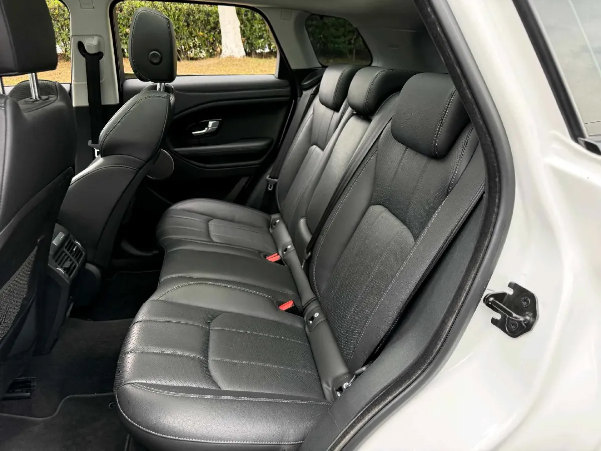 2018 Jaguar F-PACE 2.0T 250HP L4 8AT,autocango,china used car exporter,china ev exporter,chinese used car exporter,chinese used ev exporter