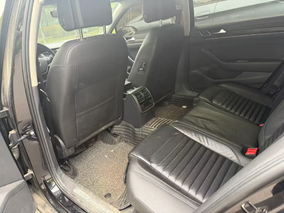 2018 Volkswagen Magotan 1.8T 180HP L4 7DCT,autocango,china used car exporter,china ev exporter,chinese used car exporter,chinese used ev exporter