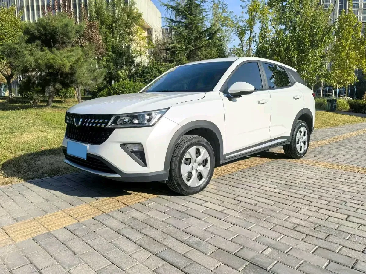 2022 WuLing XingChi 1.5L 99HP L4 6MT,autocango,china used car exporter,china ev exporter,chinese used car exporter,chinese used ev exporter