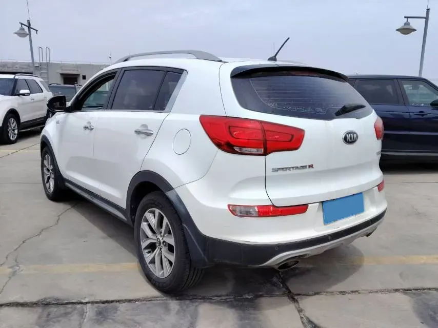 2016 Kia Sportage R 2.0L 165HP L4 6AT,autocango,china used car exporter,china ev exporter,chinese used car exporter,chinese used ev exporter